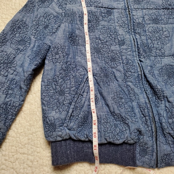 Anthropologie Lilka Floral Embroidered Denim Bomber Jacket Size S - Picture 7 of 14